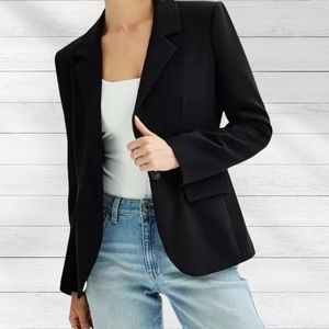 Slightly Oversized Blazer